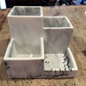Marble organizer